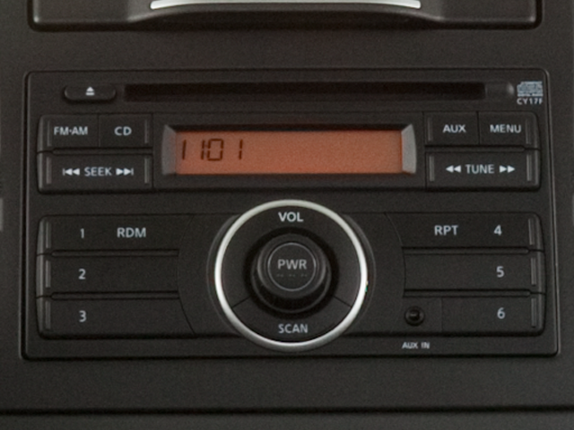 2011 Nissan Versa 1.8 S