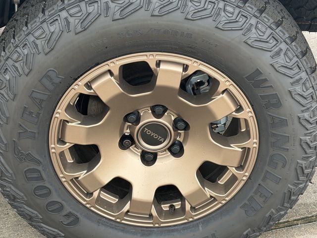 2026 Toyota Tacoma i-FORCE MAX Trailhunter