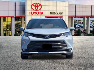 2026 Toyota Sienna Woodland Edition