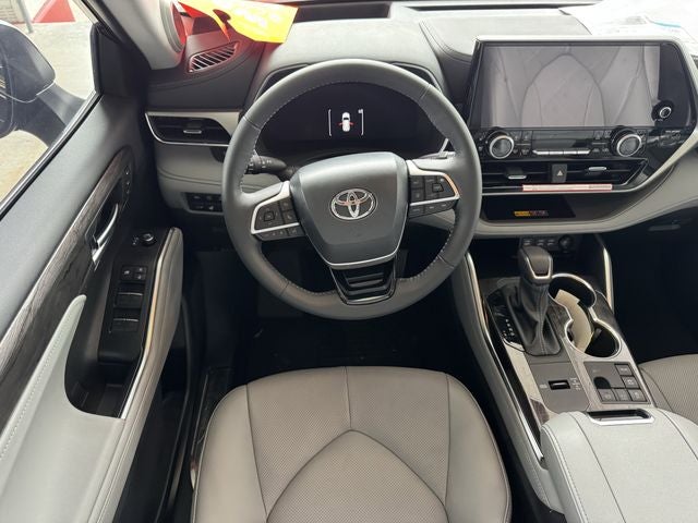 2026 Toyota Highlander Hybrid Hybrid Platinum