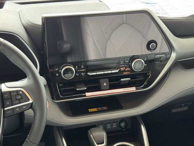 2026 Toyota Highlander Hybrid Hybrid Platinum