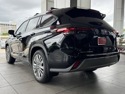 2026 Toyota Highlander Hybrid Hybrid Platinum