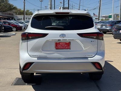 2026 Toyota Highlander Hybrid Hybrid Platinum