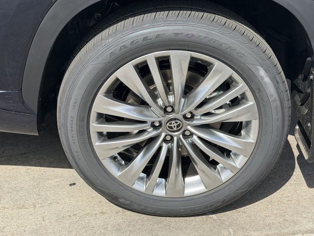 2026 Toyota Highlander Platinum
