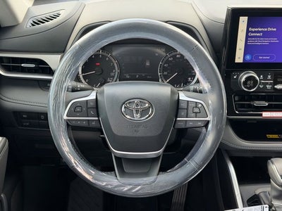 2026 Toyota Highlander XLE