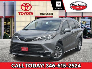 2026 Toyota Sienna LE