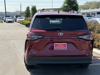 2026 Toyota Sienna LE