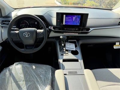 2026 Toyota Sienna LE