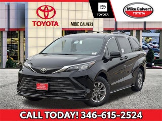 2026 Toyota Sienna LE