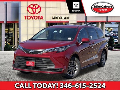 2026 Toyota Sienna LE