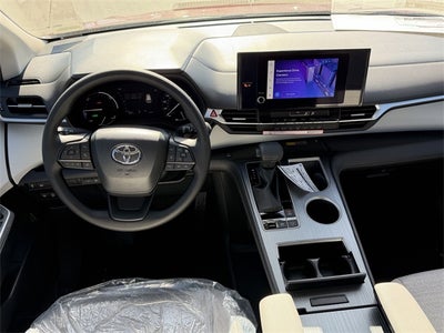 2026 Toyota Sienna LE