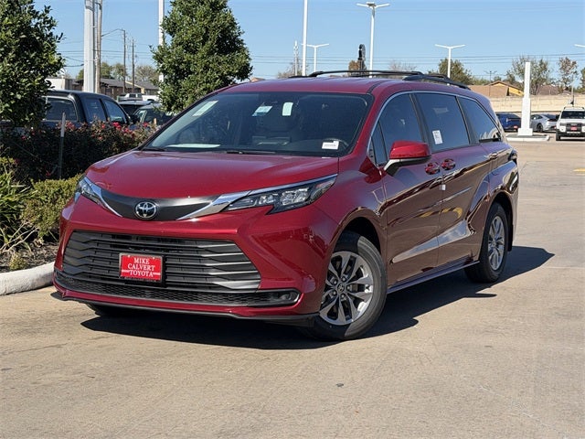 2026 Toyota Sienna LE