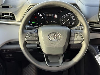 2026 Toyota Sienna LE 8 Passenger