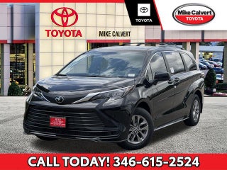 2026 Toyota Sienna LE