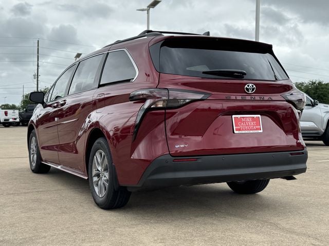 2026 Toyota Sienna XLE