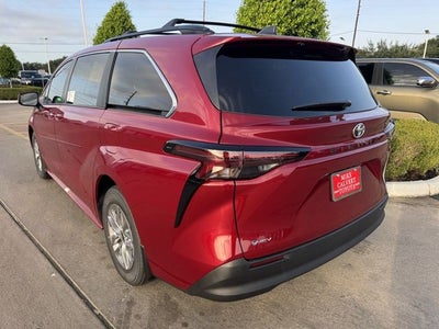 2026 Toyota Sienna XLE