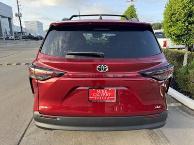 2026 Toyota Sienna XLE