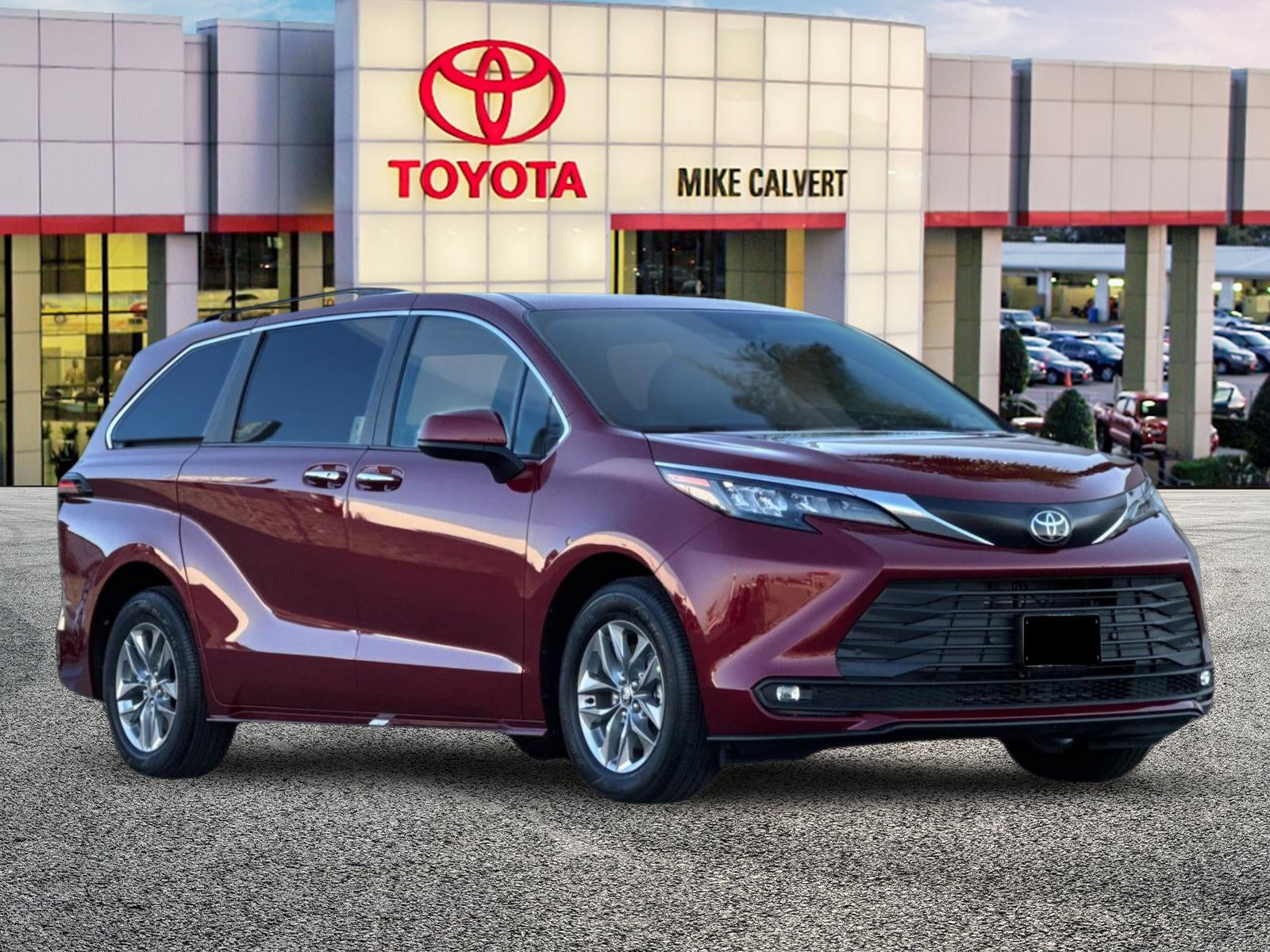 2026 Toyota Sienna XLE 8 Passenger