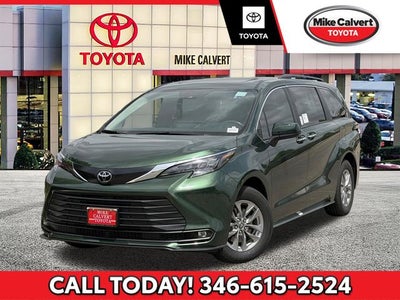 2026 Toyota Sienna XLE 8 Passenger