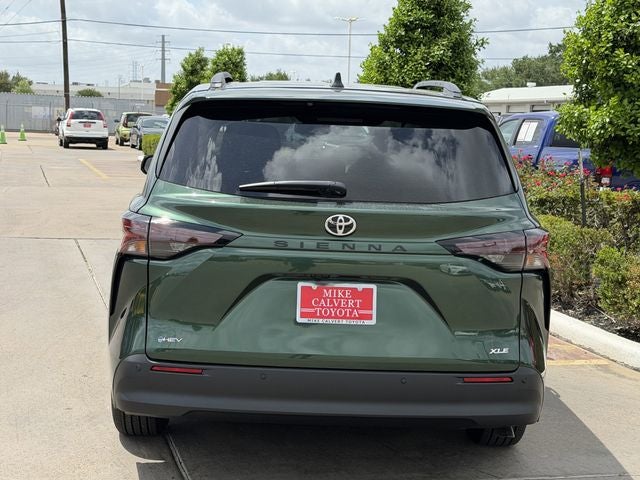 2026 Toyota Sienna XLE 8 Passenger
