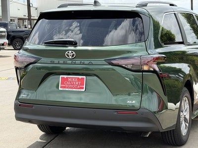 2026 Toyota Sienna XLE 8 Passenger