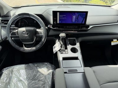 2026 Toyota Sienna XLE 8 Passenger