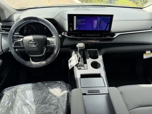 2026 Toyota Sienna XLE 8 Passenger