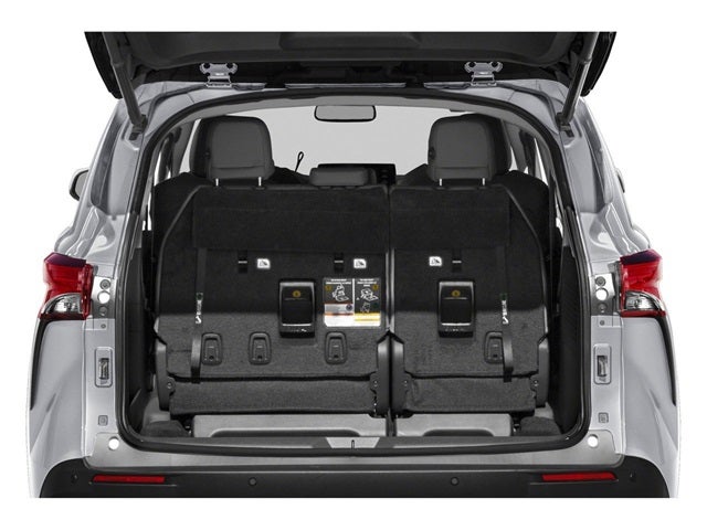 2025 Toyota Sienna XLE 8 Passenger