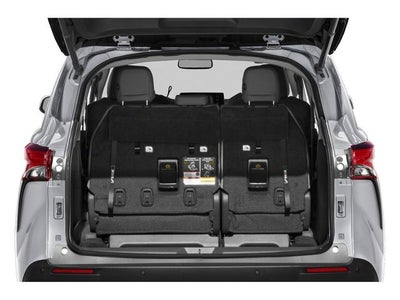 2025 Toyota Sienna XLE 8 Passenger