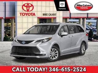 2025 Toyota Sienna XLE 8 Passenger