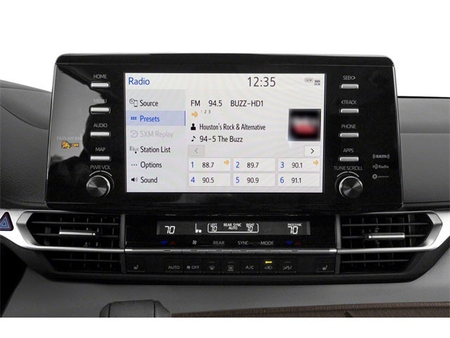 2025 Toyota Sienna XLE 8 Passenger