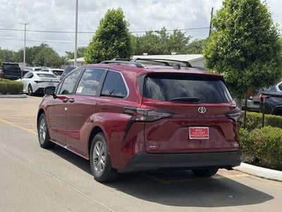 2026 Toyota Sienna XLE