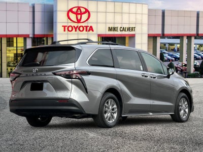 2026 Toyota Sienna XLE 8 Passenger