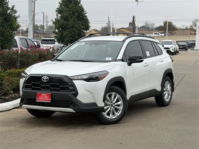 2026 Toyota Corolla Cross LE