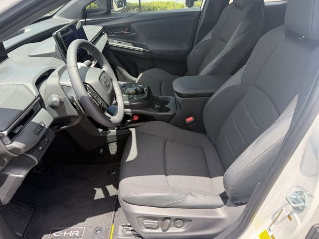2026 Toyota C-HR SE