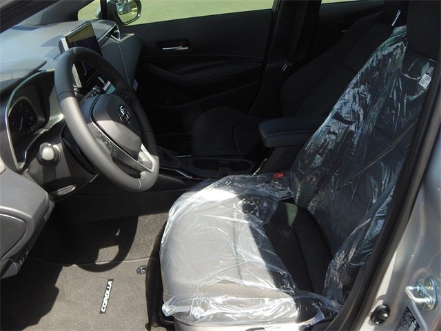 2025 Toyota Corolla Hatchback SE