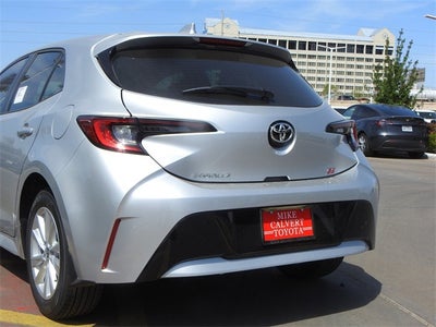 2025 Toyota Corolla Hatchback SE