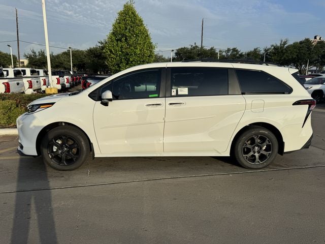 2026 Toyota Sienna Woodland Edition