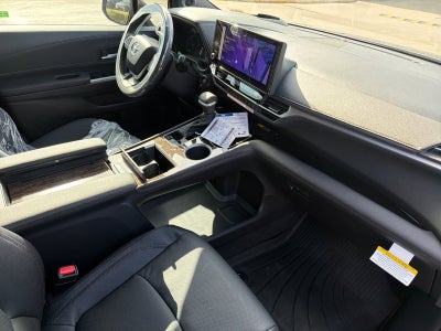 2026 Toyota Sienna Platinum