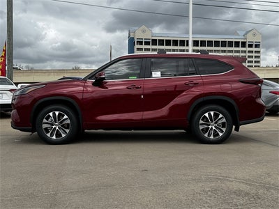2026 Toyota Highlander XLE