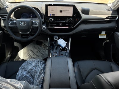 2026 Toyota Highlander Limited