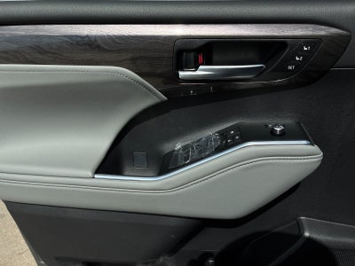 2026 Toyota Highlander Limited