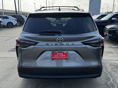 2026 Toyota Sienna LE