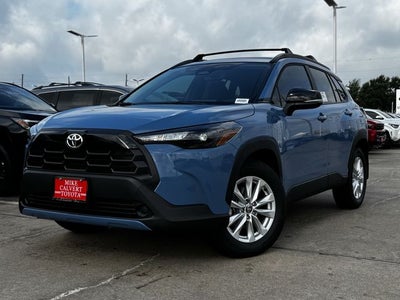 2026 Toyota Corolla Cross LE