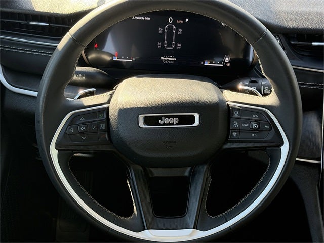 2023 Jeep Grand Cherokee L Laredo