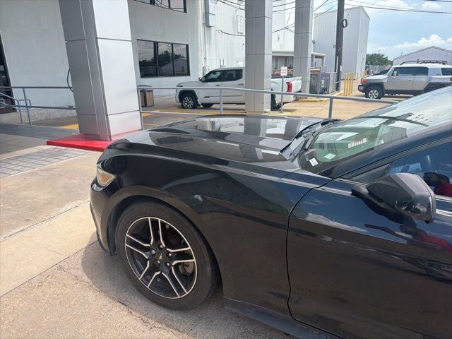 2016 Ford Mustang V6