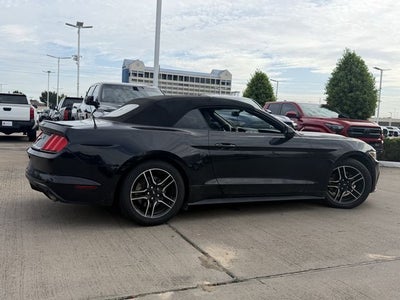 2016 Ford Mustang V6