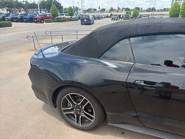 2016 Ford Mustang V6