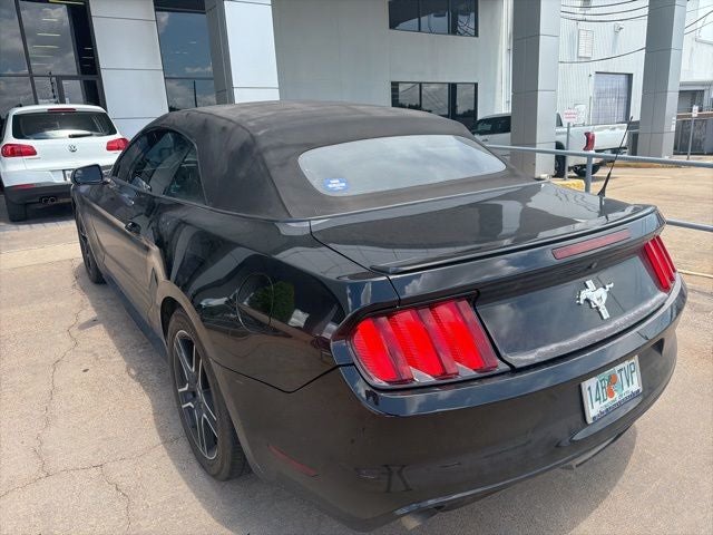 2016 Ford Mustang V6