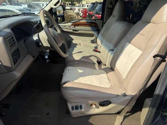 2001 Ford F-250SD Lariat